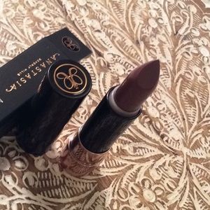 Anastasia Beverly Hills Makeup - NIB ANASTASIA Lipstick Anastasia Beverly Hills Makeup - NIB ANASTASIA Lipstick